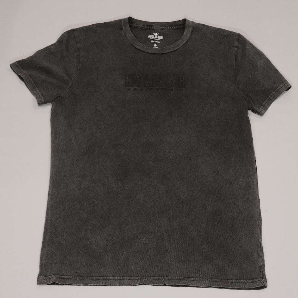HOLLISTER BLACK WASHED TEE